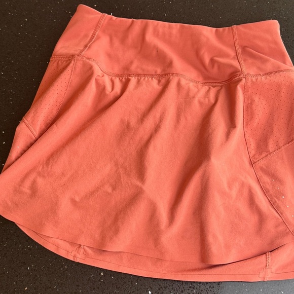 Athleta Coral Shorts - Picture 6 of 10